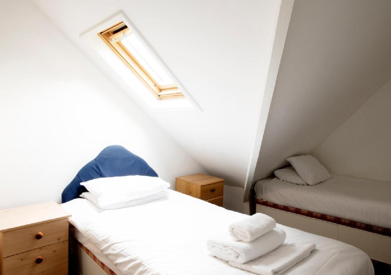 Hotels 24-7 - The Old Victoria Hotel Newport  Ngoại thất bức ảnh